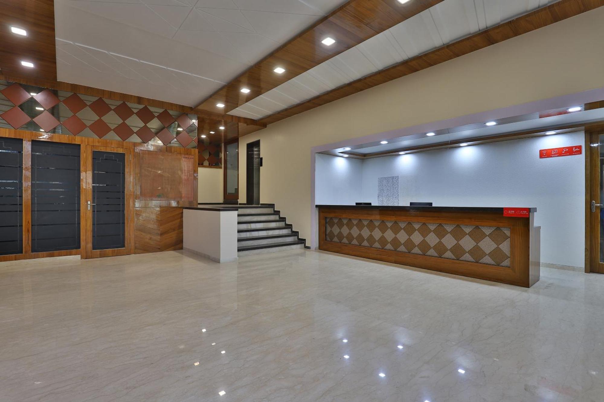 Collection O Hotel Panchsheel Vadodara Bagian luar foto